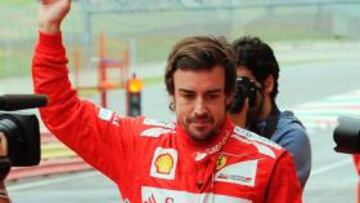 Alonso, tras su salida de pista: "Todavía estoy vivo"