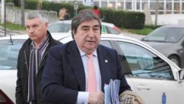 <b>MÁS PROBLEMAS. </b>Lendoiro tiene que pagar a Sergio para poder fichar el delantero que prometió.