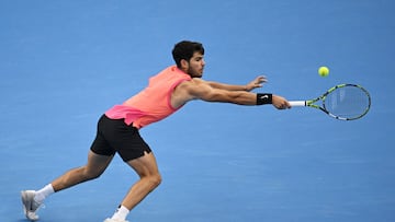 Carlos Alcaraz, contra Karen Kachanov en el China Open.