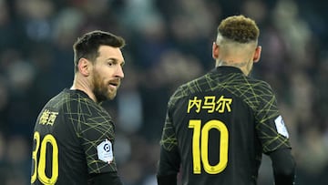 PARIS, FRANCE - JANUARY 29: Neymar (R) of Paris Saint - Germain celebrates with Lionel Messi (L) after scoring during the French Ligue 1 (L1) soccer match between Paris Saint-Germain (PSG) and Stade de Reims at Parc des Princes stadium in Paris, France on January 29, 2023. (Photo by Mustafa Yalcin/Anadolu Agency via Getty Images)