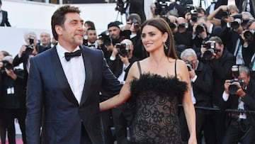 Penelope Cruz y Javier Bardem a su llegada a la inauguración de la 71ª edición del Festival de Cannes con la proyección de la película "Todos lo saben".