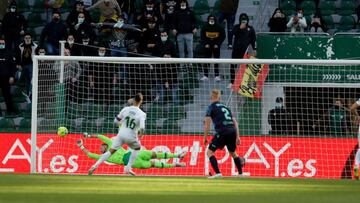 Cervera: "Nos cuesta marcar y nos marcan con facilidad"