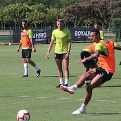 El Málaga aprieta para fichar a Maikel Mesa, que quiere venir a La Rosaleda