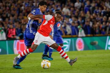 Millonarios venció a Independiente Santa Fe en el primer clásico bogotano del año en el Torneo ESPN jugado en el estadio El Campín de Bogotá. El partido terminó 3-1 y los goles fueron de Zapata, Ortíz, Del Valle y Torijano descontó para Santa Fe.