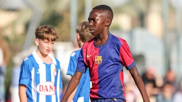 Fode Diallo, jugando con el Barcelona