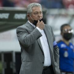 Peláez respalda a Vucetich: 'Es el técnico ideal para Chivas'