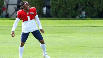 El QB jugará en New England bajo un contrato de 550,000 dólares y con vigencia hasta 2021 después de perderse su última campaña en Carolina por una lesión en el pie.