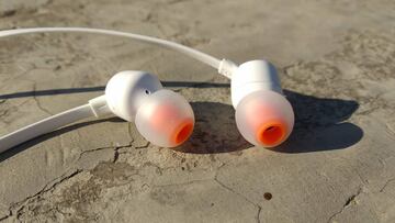 Auriculares JBL con cable baratos.