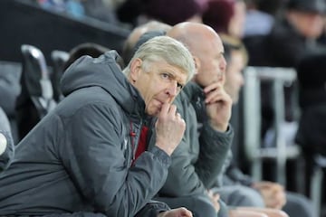 Arsene Wenger hopes new striker Aubameyang can help Arsenal avoid more defeats to teams like Swansea City.