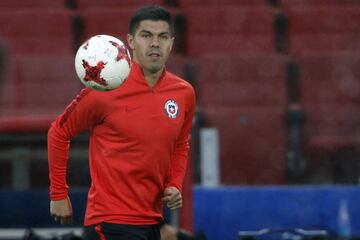 El ex jugador de Universidad Católica haciendo lo suyo en Moscú.