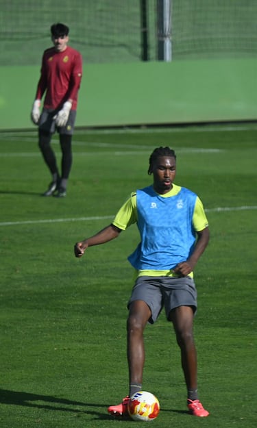 El Racing le hará ficha a Jaylen Vilsaint, internacional con Haití