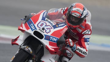 Las Ducati de Dovizioso y Iannone, sin rival a una vuelta