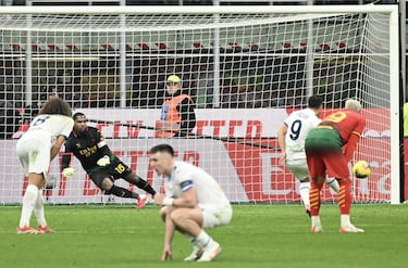 Pedro hunde al Milan