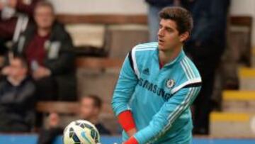 Courtois, titular con Mou.