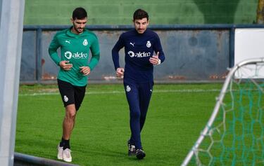 Rozada divide su plantilla en grupos equilibrados por si aparece otro positivo