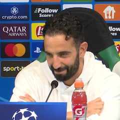 La insólita bronca entre el nuevo técnico del United y un periodista por no querer hablar en inglés