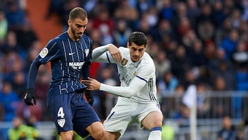 El central venezolano dio inicio a su carrera profesional a los 19 años en el Deportivo Táchira antes de destacar en el Deportivo Lara, equipo desde el que daría el salto a Europa. Llegó al Málaga CF en 2015 y debutó en Primera División un año después. También jugó en Cádiz, Reus y Nàstic de Tarragona. Posteriormente, en Portugal militó en el CD Santa Clara antes de pasar al Vitoria SC, club en el que se encontraba hasta esta temporada. Con la Vinotinto ha sido internacional en 31 ocasiones.