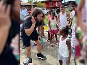 Carles Puyol alegra a más de 150 niños del Valle del Cauca