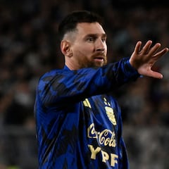 Argentina players kept awake with fireworks from Bolivia fans outside their hotel