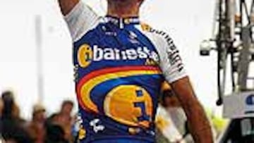 <b>SU ÚLTIMO TRIUNFO.</b> En la cima de la Covatilla (Vuelta 2002).