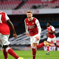 Odegaard reina en el derbi de Londres