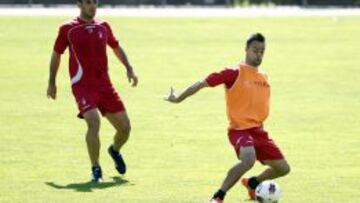 Entrenamiento del Granada en Los Cármenes.
