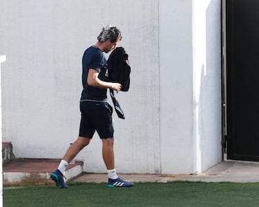 Broma de Zaza y Mina a Parejo por su 29 cumpleaños