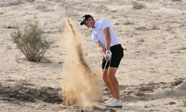 La dificultad de jugar al golf fuera de calle en Qatar