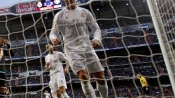 DOBLETE. Cristiano marcó dos de los 10 goles que el Madrid le endosó al Rayo en el Bernabéu.