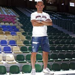 Elche y Villarreal B abren fuego por una plaza en Segunda