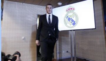 Gareth Bale estuvo acompañado en la rueda de prensa por Emilio Butrageño.