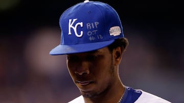 Yordano Ventura, durante el sexto partido de las Series Mundiales de 2014, homenajeando a su amigo Oscar Taveras, fallecido en accidente de coche.