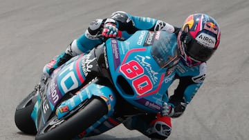 ALCAÑIZ (TERUEL), 06/06/2025.- El piloto coloombiano de Moto2 David Alonso, del CFMOTO Inde Aspar Team, durante los entrenamientos libres para el Gran Premio de Aragón que se disputa este fin de semana en el circuito Motorland Alcañiz (Teruel). EFE/ Javier Cebollada