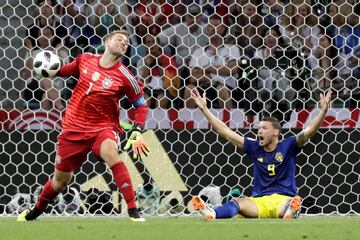 Neuer y Marcus Berg.