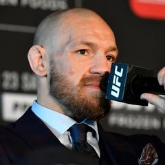 UFC 257: McGregor hits back at critical Khabib after Poirier loss