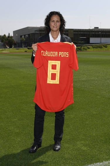 Claudia Pons toma las riendas