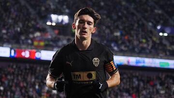 VALLADOLID. 13/12/2024.- El capitán del Valencia José Luis García "Pepelu", durante el encuentro correspondiente a la jornada 17 de Laliga EA Sports que disputan hoy viernes Valladolid y Valencia en el estadio José Zorrilla, en Valladolid. EFE/R. GARCIA