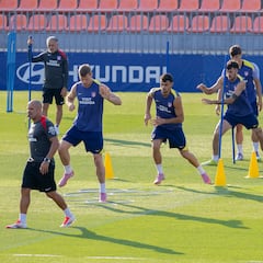 Simeone se inventa un central