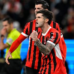 Pulisic anota y encamina al Milan a la final de la Supercopa de Italia