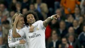Marcelo celebra su gol con Modric.