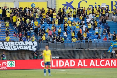 Protestas hacia Miguel ?ngel Ram¨ªrez y su directiva en un desangelado Estadio de Gran Canaria?