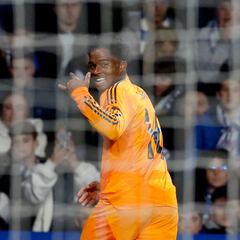 Endrick no deja pasar una