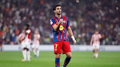 La puntería de Ferran para darle a un aficionado