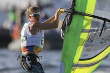 Marina Alabau partía sexta de cara a la regata decisiva. Acabó quinta y se queda sin medalla. 