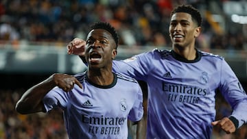 Vinicius celebra su segundo gol al Valencia.