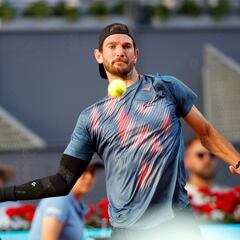 “Muere en el infierno, puto tenista corrupto”