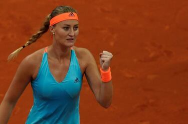 Simona Halep pone la directa y Kuznetsova frena a Bouchard