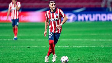 Héctor Herrera, contento por ser campeón tras un año difícil