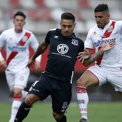 Colo Colo no sale del pozo