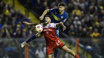 BUENOS AIRES, ARGENTINA - MAY 26: Lisandro Lopez (R) of Boca Juniors heads the ball to score his side's first goal during a second leg semifinal match between Boca Juniors and Argentinos Juniors as part of Copa de la Superliga 2019 at Estadio Alberto J. Armando on May 26, 2019 in Buenos Aires, Argentina. (Photo by Gustavo Garello/Jam Media/Getty Images)